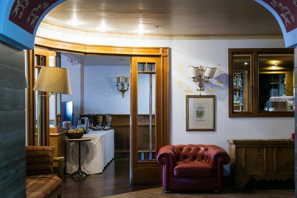 Hotel Posta R.T.A. Madonna Extérieur photo