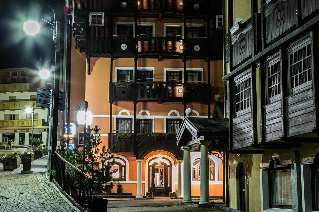 Hotel Posta R.T.A. Madonna Extérieur photo