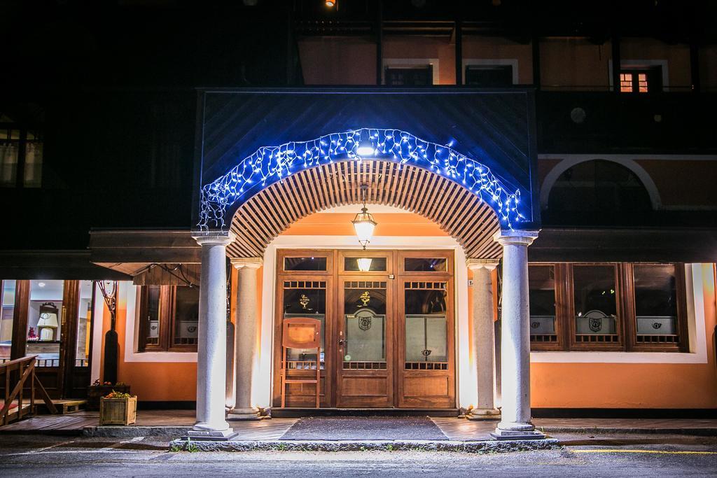 Hotel Posta R.T.A. Madonna Extérieur photo