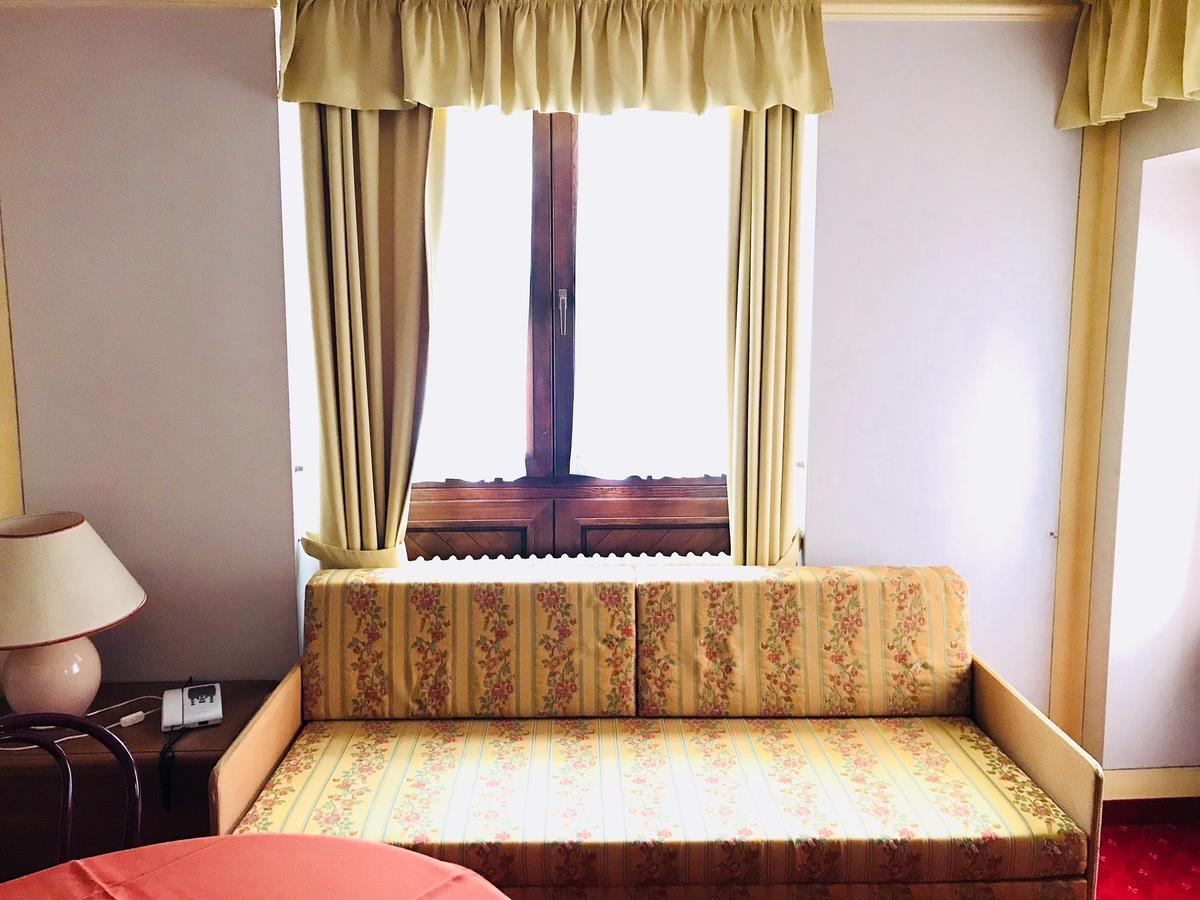 Hotel Posta R.T.A. Madonna Extérieur photo